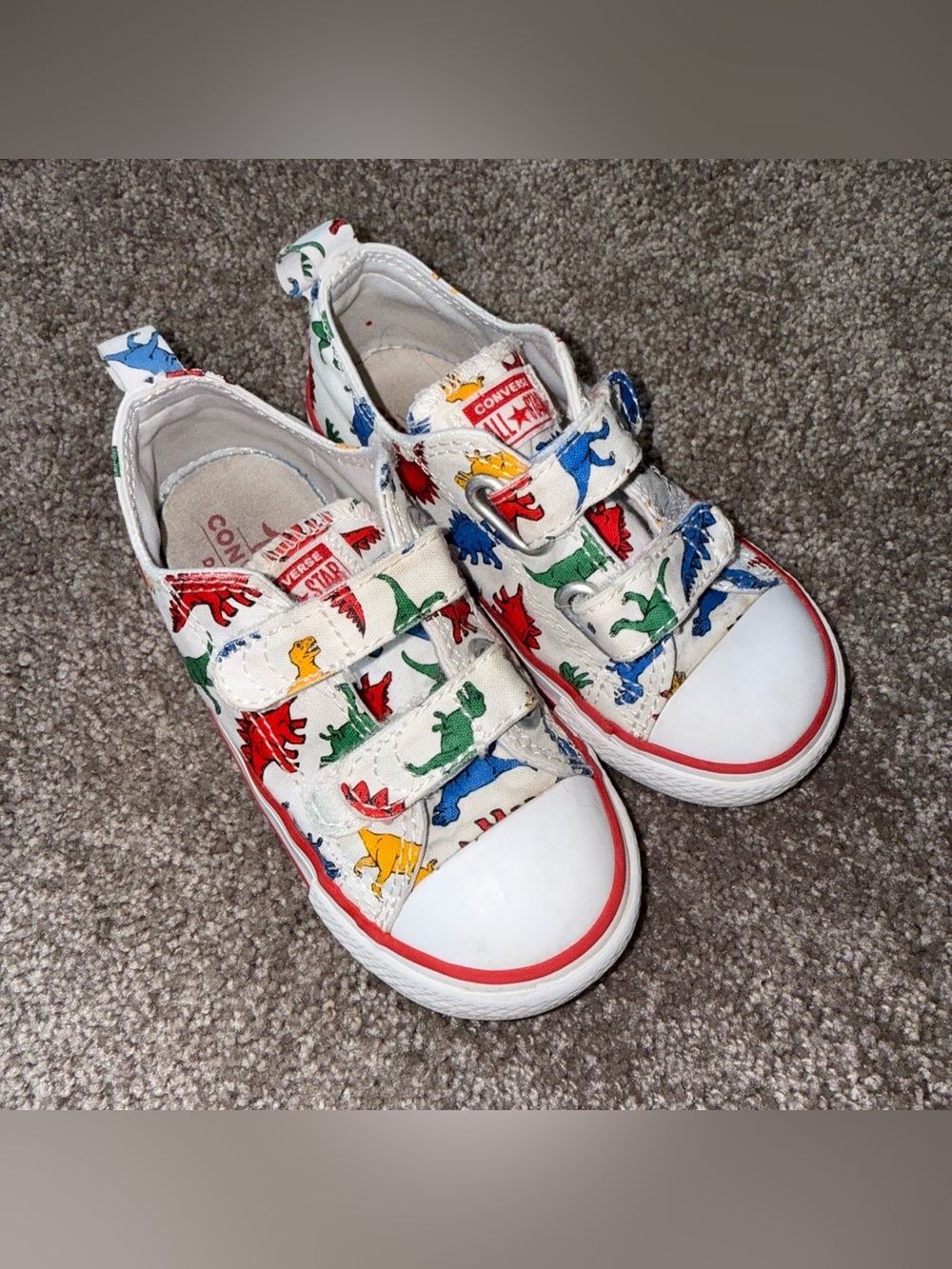 CONVERSE Chuck Taylor All Star Low Top Dinosaur Print sz 9 ✨